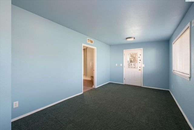 3216 S Auburn St, Kennewick, WA 99337