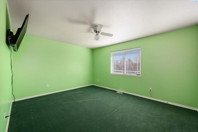 3216 S Auburn St, Kennewick, WA 99337