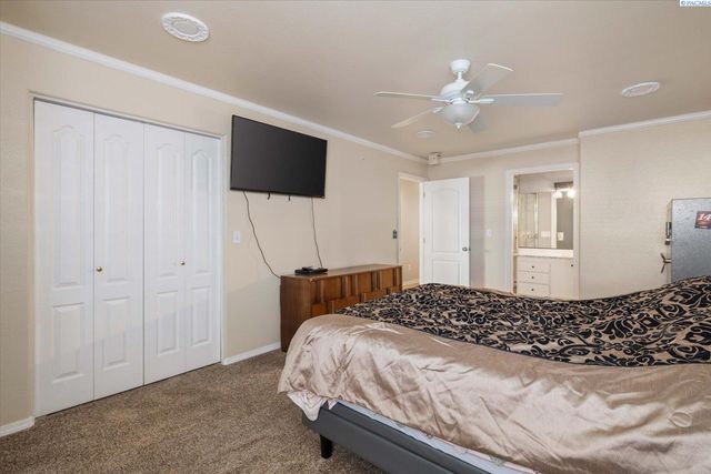 3216 S Auburn St, Kennewick, WA 99337