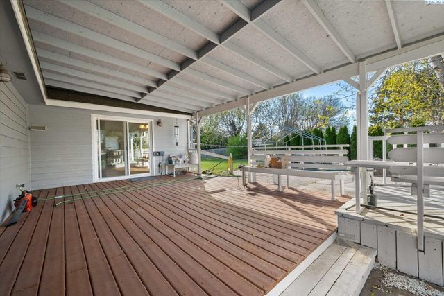 3216 S Auburn St, Kennewick, WA 99337