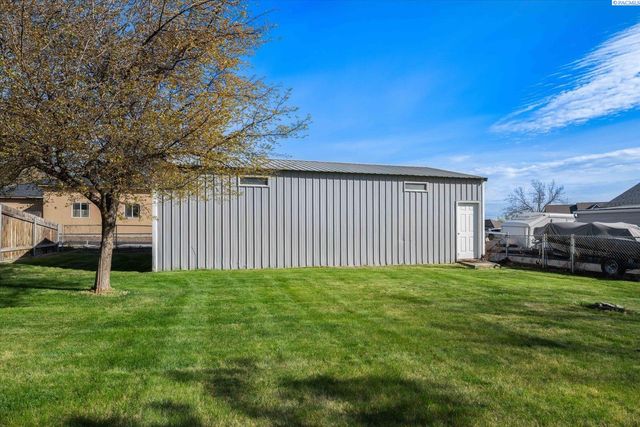 3216 S Auburn St, Kennewick, WA 99337