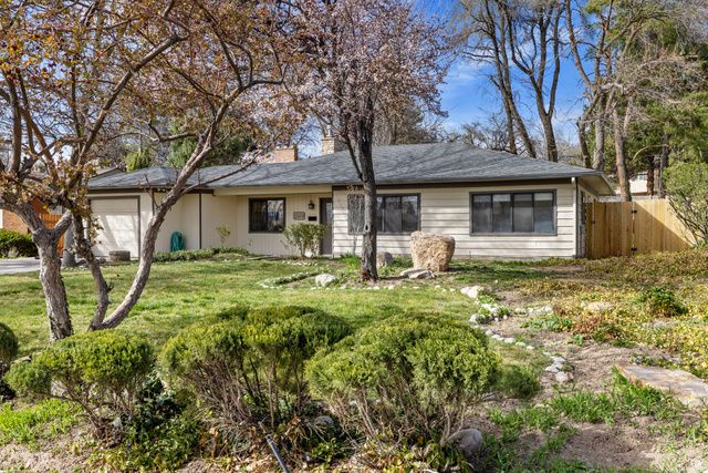 1889 E 4675 S, Holladay, UT 84117