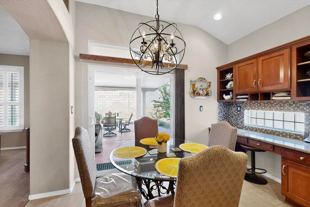 1605 Corte Castellana NE, Rio Rancho, NM 87124