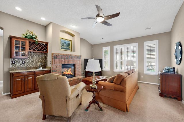 1605 Corte Castellana NE, Rio Rancho, NM 87124