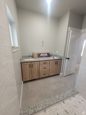 1363 SHELBY LN, Helper, UT 84526