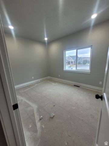 1363 SHELBY LN, Helper, UT 84526