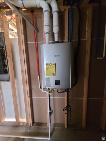 1363 SHELBY LN, Helper, UT 84526