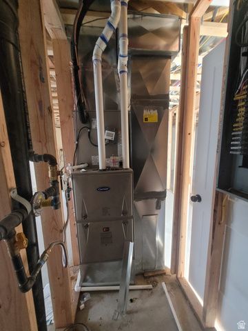 1363 SHELBY LN, Helper, UT 84526