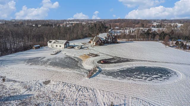 8399 Potter Road, Clayton Charter Township, MI 48433