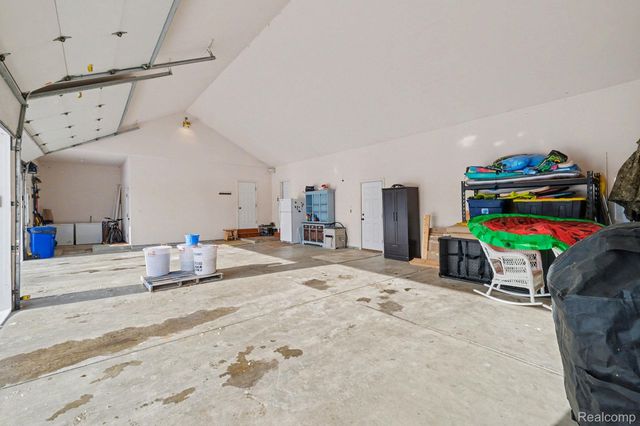 8399 Potter Road, Clayton Charter Township, MI 48433