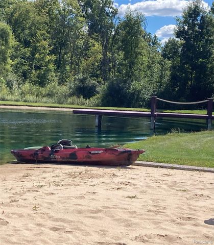 8399 Potter Road, Clayton Charter Township, MI 48433