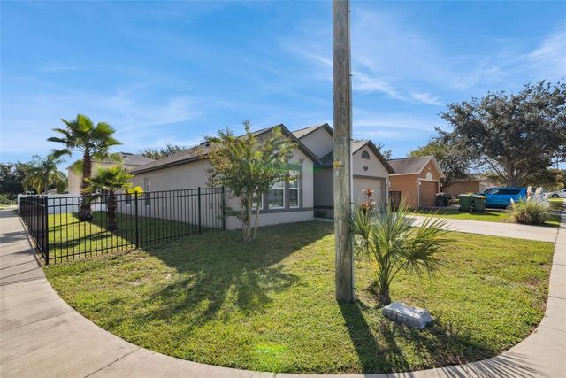 2242 AITKIN LOOP, Leesburg, FL 34748