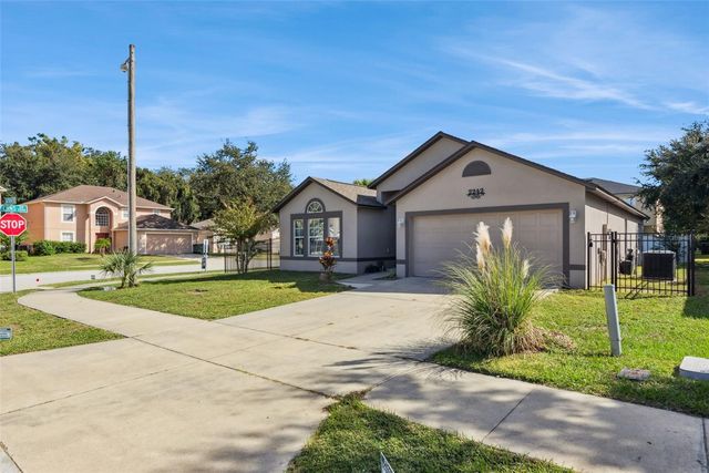 2242 AITKIN LOOP, Leesburg, FL 34748