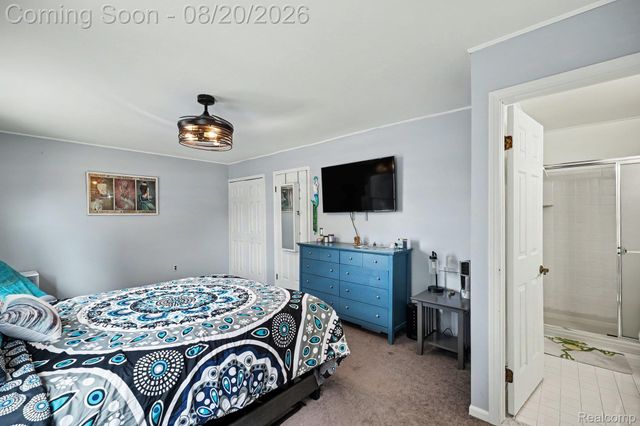 33362 Jefferson Avenue, St. Clair Shores, MI 48082