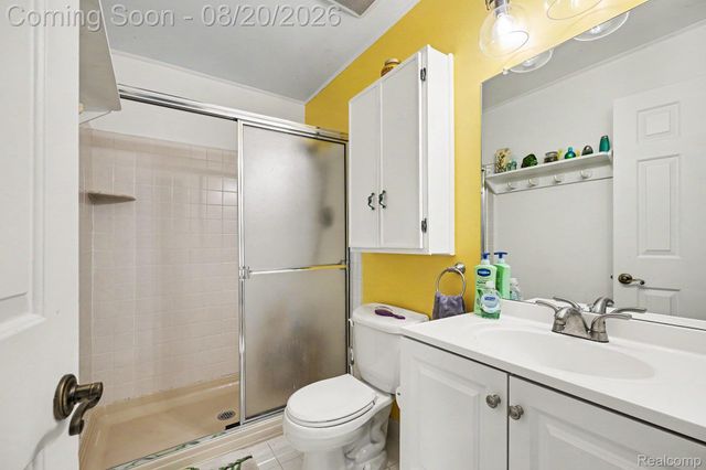33362 Jefferson Avenue, St. Clair Shores, MI 48082