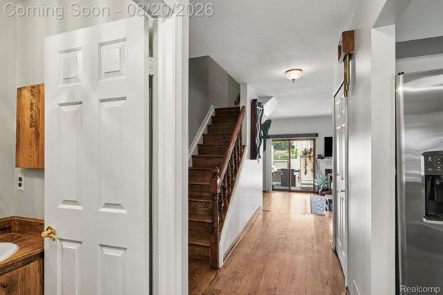 33362 Jefferson Avenue, St. Clair Shores, MI 48082