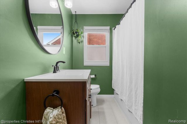 916 Harrison Boulevard, Lincoln Park, MI 48146