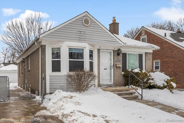 916 Harrison Boulevard, Lincoln Park, MI 48146