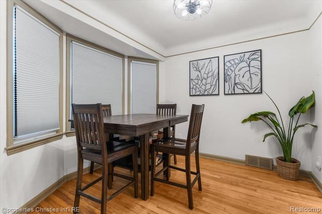 916 Harrison Boulevard, Lincoln Park, MI 48146