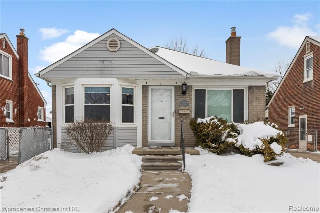 916 Harrison Boulevard, Lincoln Park, MI 48146