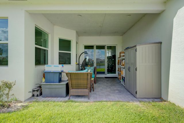 13530 Spruce Pine Drive, The Acreage, FL 33470