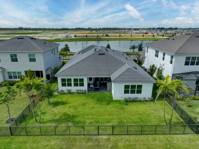13530 Spruce Pine Drive, The Acreage, FL 33470