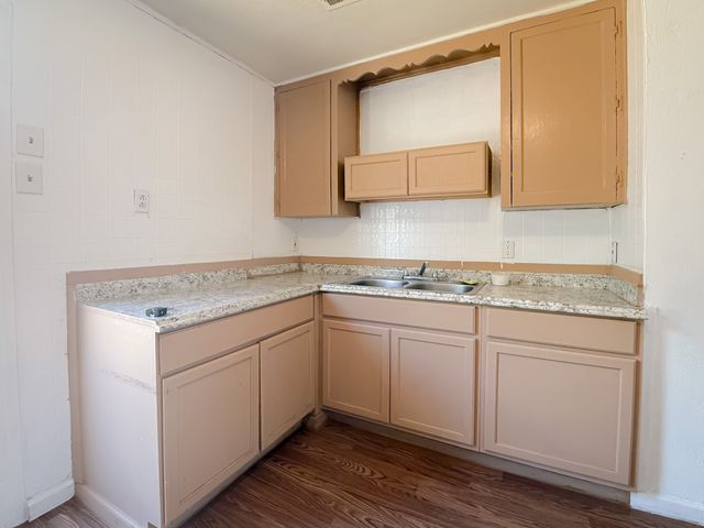 120 N Las Vegas Trail, White Settlement, TX 76108