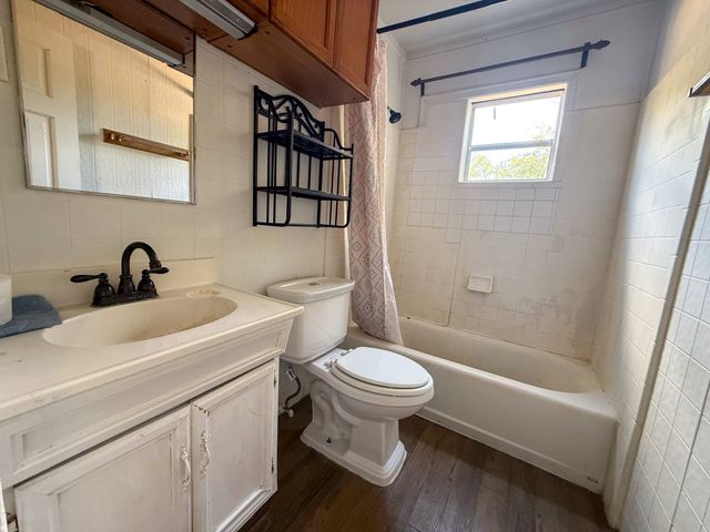 120 N Las Vegas Trail, White Settlement, TX 76108