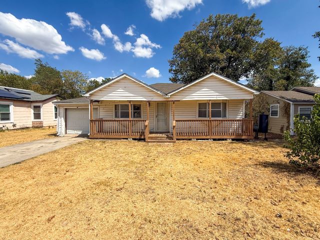 120 N Las Vegas Trail, White Settlement, TX 76108