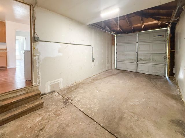 120 N Las Vegas Trail, White Settlement, TX 76108