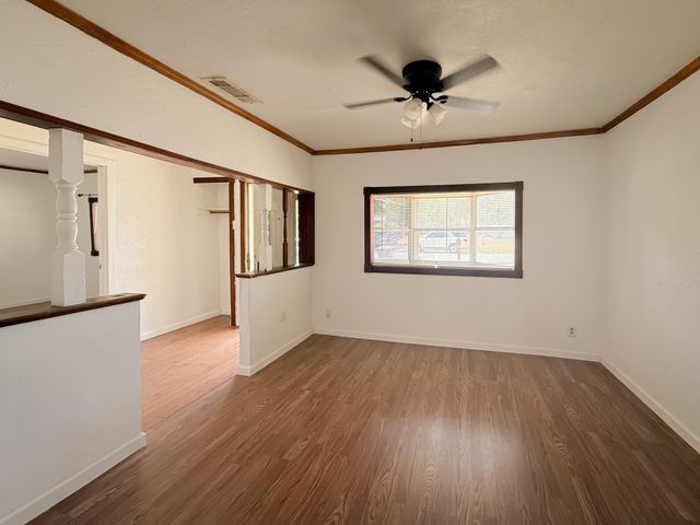 120 N Las Vegas Trail, White Settlement, TX 76108