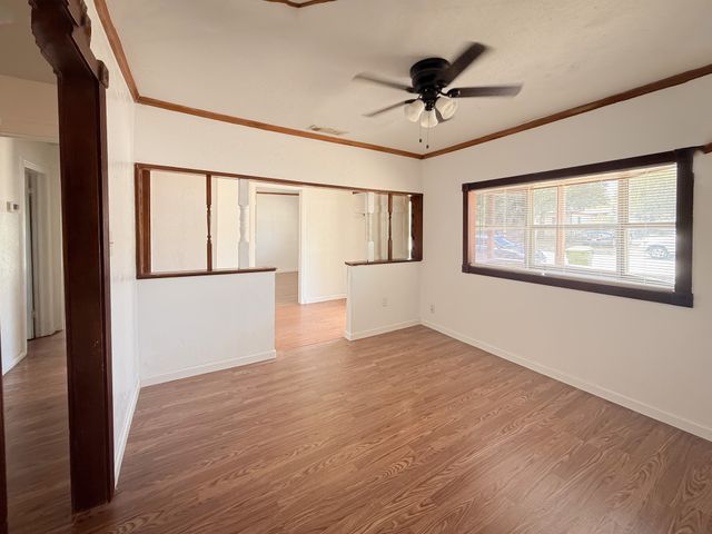 120 N Las Vegas Trail, White Settlement, TX 76108