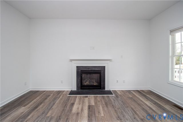 1615 Camerons Landing Blvd, Hopewell, VA 23860