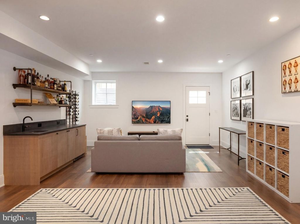 Image 43 of property listing at 7208 RIDGEWOOD AVE, Chevy Chase, MD 20815