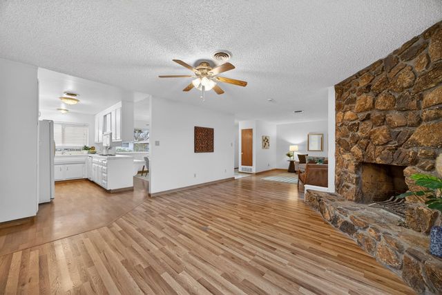 9723 Parktree Way, Elk Grove, CA 95624