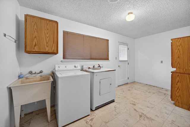 9723 Parktree Way, Elk Grove, CA 95624