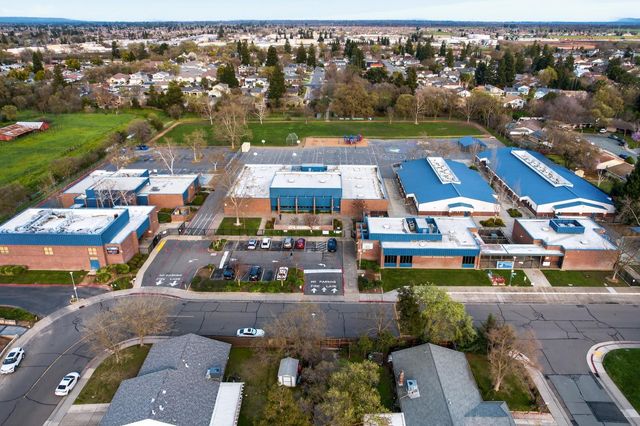 9723 Parktree Way, Elk Grove, CA 95624