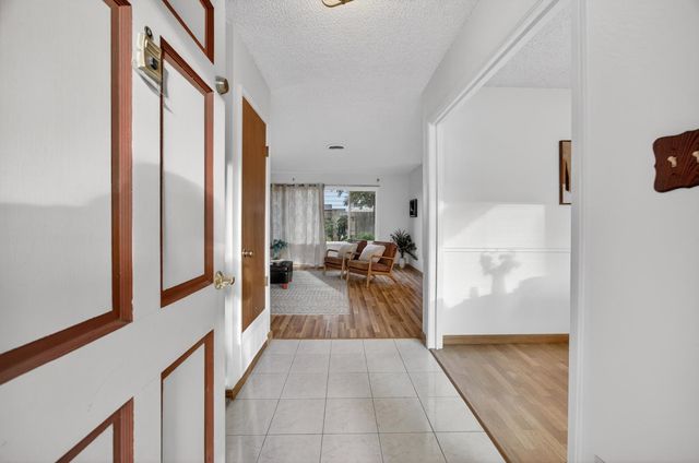 9723 Parktree Way, Elk Grove, CA 95624