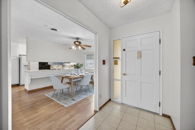 9723 Parktree Way, Elk Grove, CA 95624