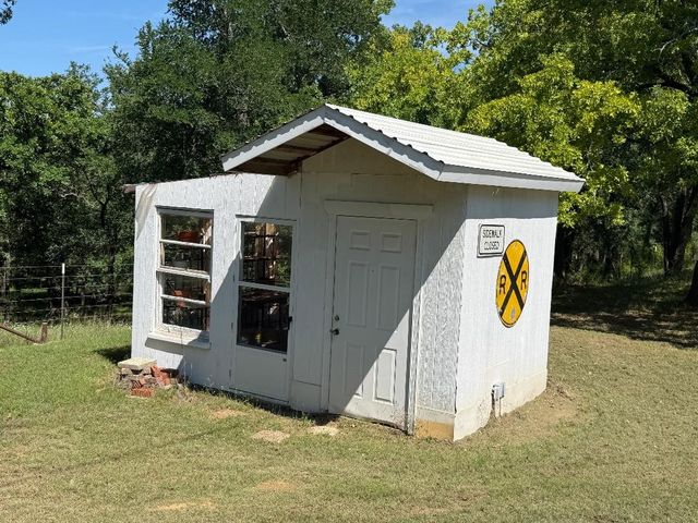 279 Hcr 1367, Hillsboro, TX 76645