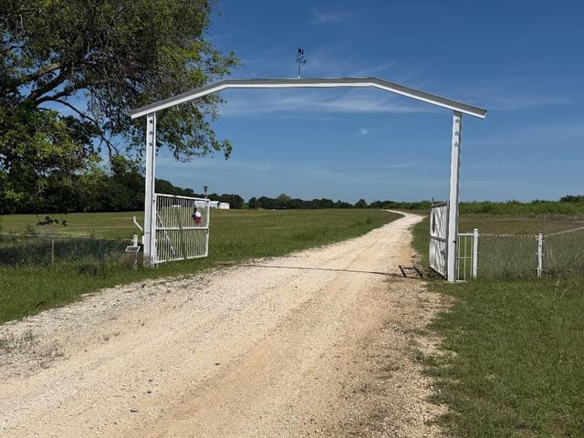 279 Hcr 1367, Hillsboro, TX 76645