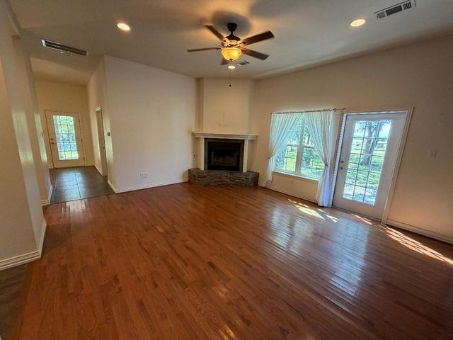 279 Hcr 1367, Hillsboro, TX 76645