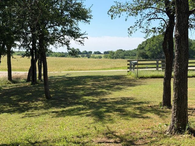 279 Hcr 1367, Hillsboro, TX 76645