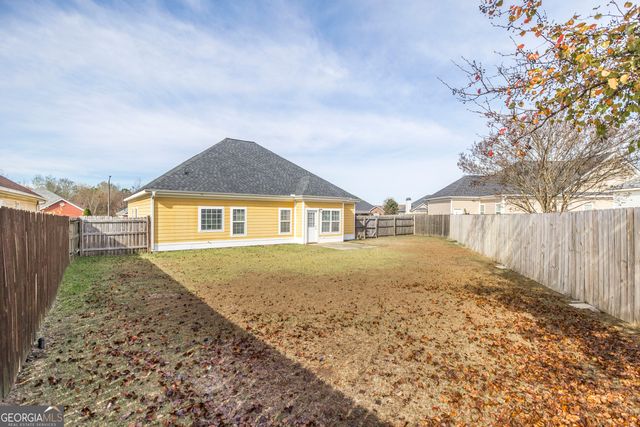303 Gray Fox Crossing, Bonaire, GA 31005