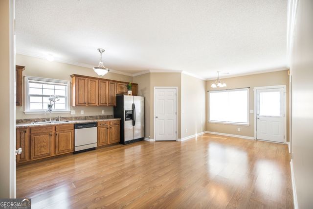 303 Gray Fox Crossing, Bonaire, GA 31005