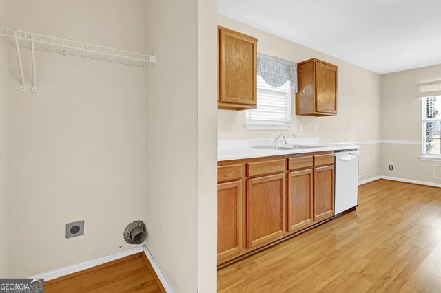 313 Harris Avenue, Locust Grove, GA 30248