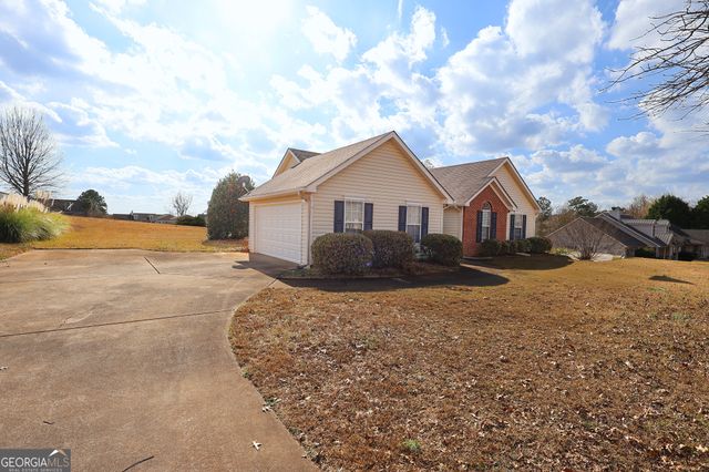 313 Harris Avenue, Locust Grove, GA 30248