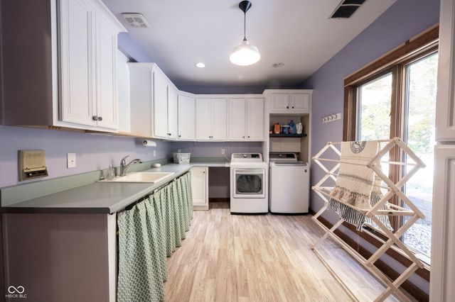 13248 Fairwood Drive, Mccordsville, IN 46055
