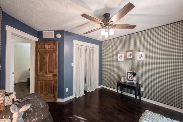 13248 Fairwood Drive, Mccordsville, IN 46055