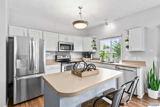 18915 K Street, Omaha, NE 68135